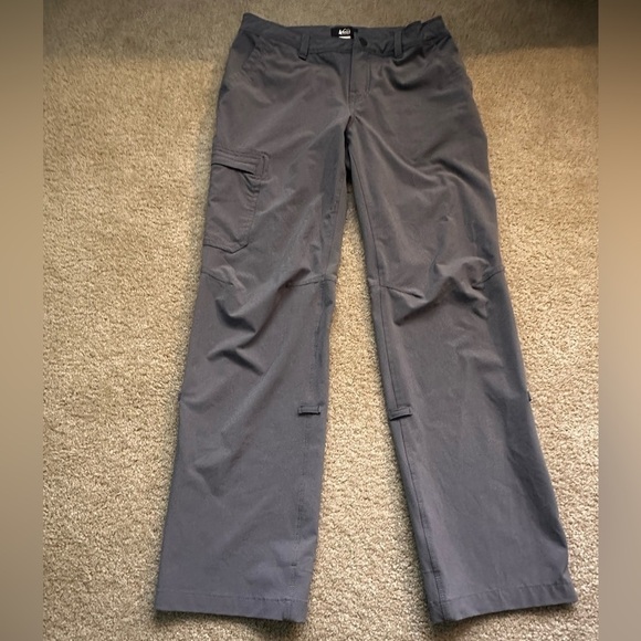 REI Co-op Sahara Roll-Up Pants - Roll to Two Shorter Lengths - Asphalt 4 Petite - Picture 4 of 11